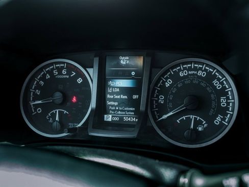 Used 2023 Toyota Tacoma TRD Off-Road AWD/4WD image 25