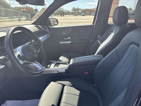 Used 2024 Mercedes-Benz GLB 250 4MATIC image 13