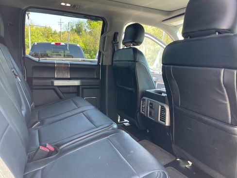 Used 2017 Ford F250 Lariat w/ Lariat Ultimate Package AWD/4WD image 35