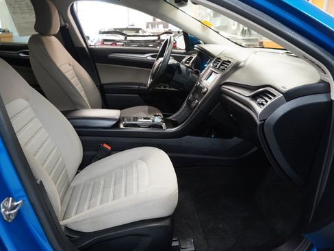 Used 2019 Ford Fusion S FWD image 33