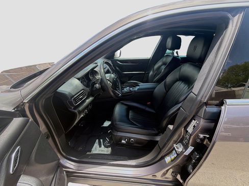 Used 2023 Maserati Levante GT AWD/4WD image 19