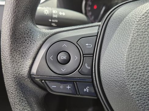 Used 2025 Toyota RAV4 XLE AWD/4WD image 22