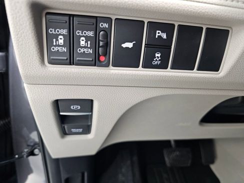 New 2026 Honda Odyssey Touring image 24