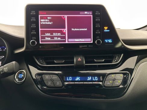 Used 2019 Toyota C-HR Limited FWD image 22