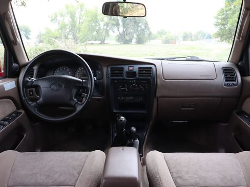 Used 1999 Toyota 4Runner SR5 AWD/4WD image 16