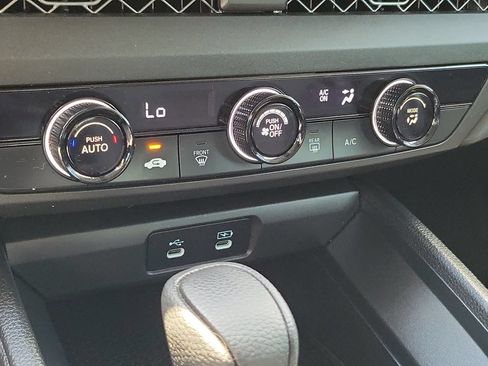 Used 2025 Honda Accord LX image 25
