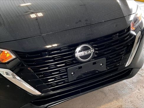 Used 2024 Nissan Sentra SV image 31