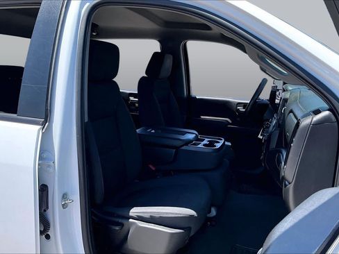 Used 2021 Chevrolet Silverado 2500 Custom w/ Custom Value Package AWD/4WD image 9
