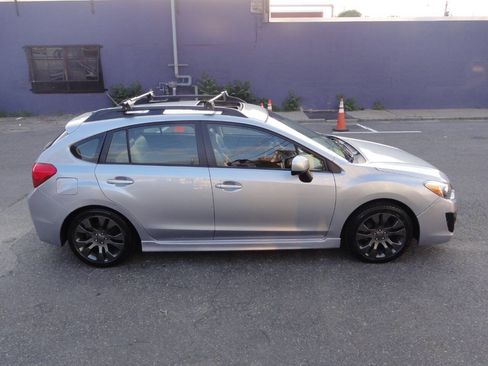 Used 2013 Subaru Impreza 2.0i Sport Premium AWD/4WD image 6