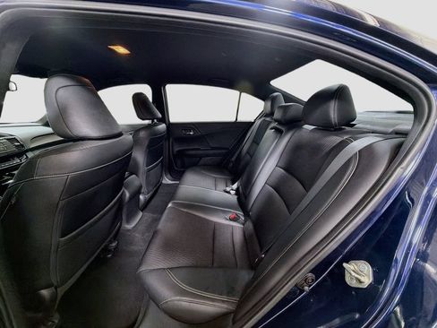 Used 2016 Honda Accord Sport image 23