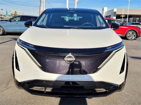 Used 2023 Nissan Ariya FWD image 15
