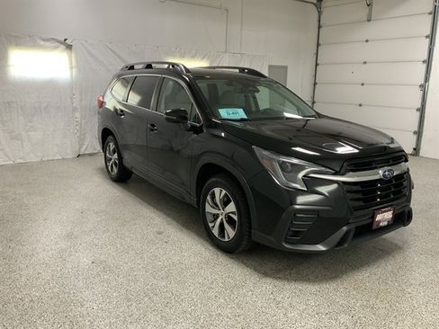Used 2023 Subaru Ascent Premium w/ Convenience Package AWD/4WD image 4