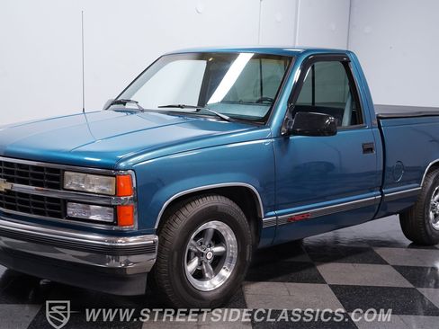 Used 1990 Chevrolet Silverado 1500 2WD Regular Cab image 6