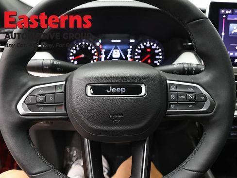 Used 2024 Jeep Compass Limited AWD/4WD image 10