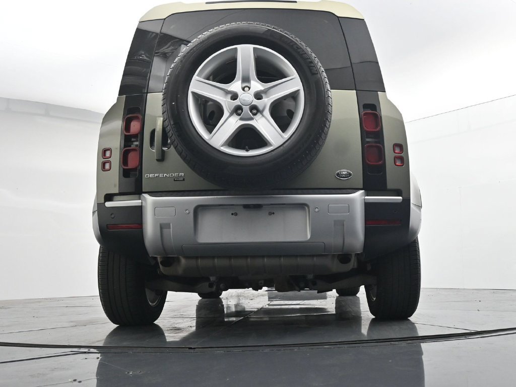 Used 2021 Land Rover Defender 110 SE AWD/4WD image 21