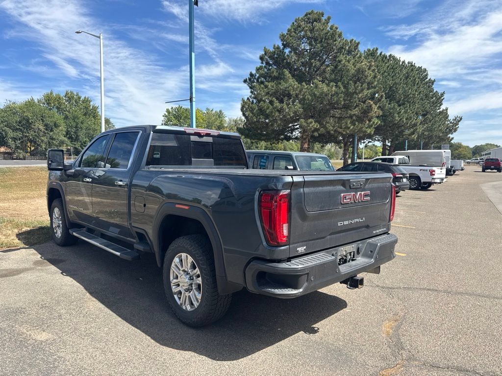 Used 2020 GMC Sierra 2500 Denali w/ Denali Ultimate Package AWD/4WD image 2