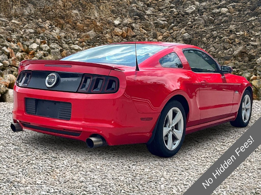 Used 2014 Ford Mustang GT RWD image 2