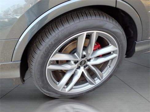 New 2026 Audi Q7 3.0T Prestige image 5