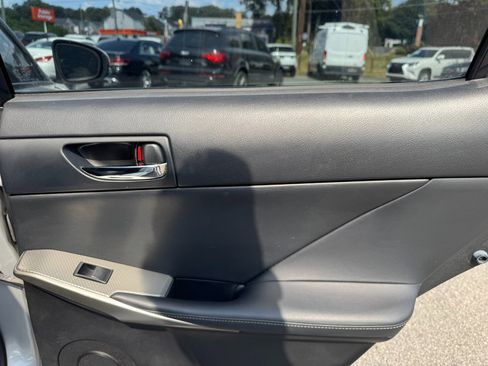 Used 2014 Lexus IS 250 4dr Sport Sdn Auto RWD image 28