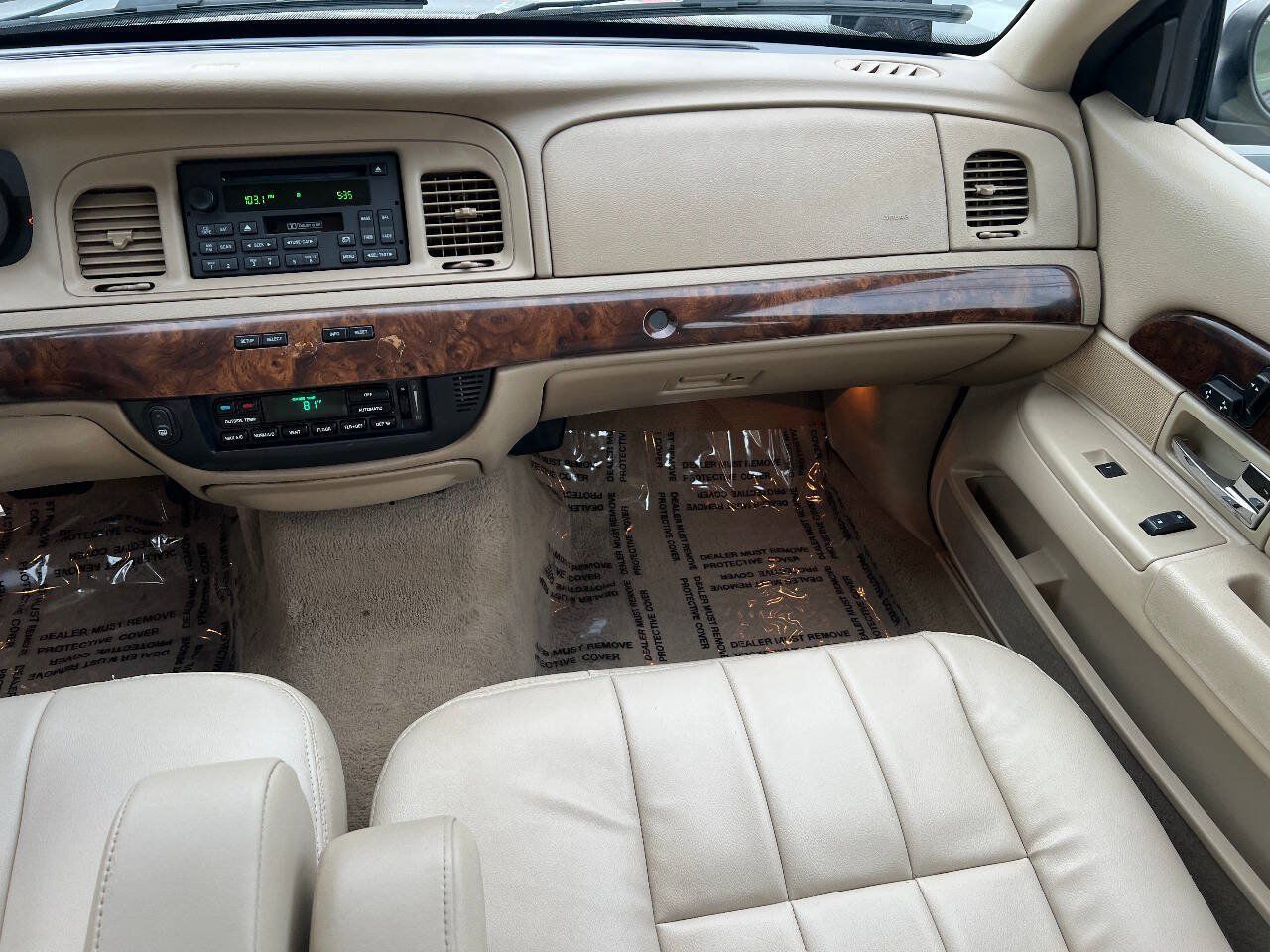 Used 2010 Mercury Grand Marquis LS RWD image 35