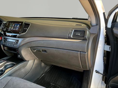 Used 2021 Honda Pilot EX image 27