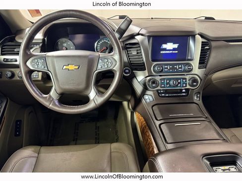 Used 2017 Chevrolet Suburban Premier AWD/4WD image 19