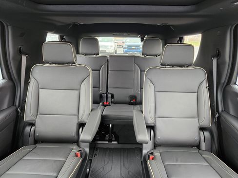 New 2026 Chevrolet Tahoe Premier image 8