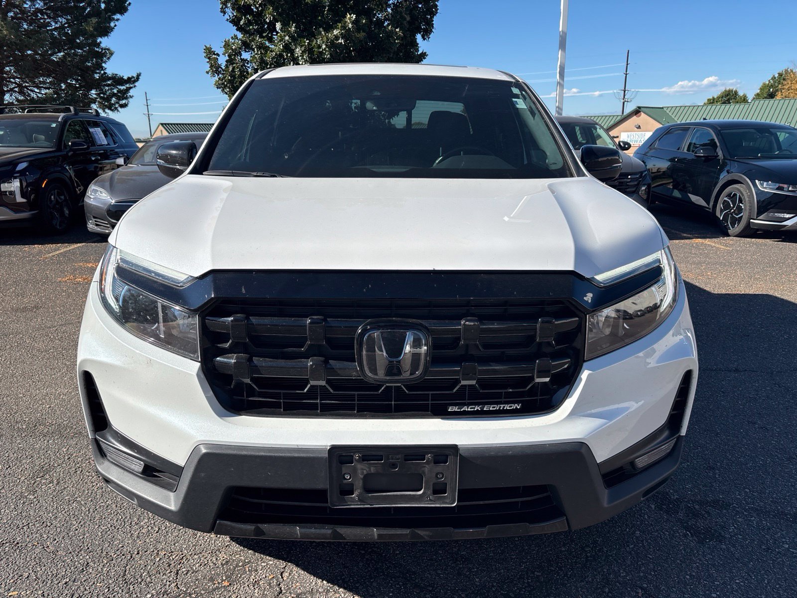 Used 2025 Honda Ridgeline Black Edition image 2