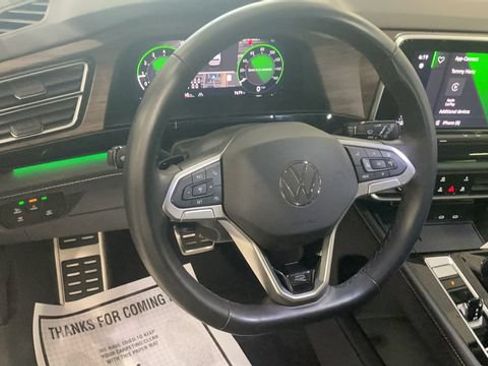 Certified 2026 Volkswagen Atlas SEL Premium R-Line AWD/4WD image 11