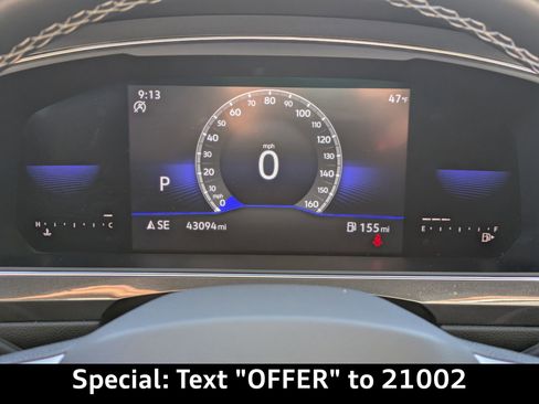 Used 2022 Volkswagen Tiguan SE w/ Panoramic Sunroof Package image 32