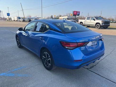 Used 2024 Nissan Sentra SV FWD image 3