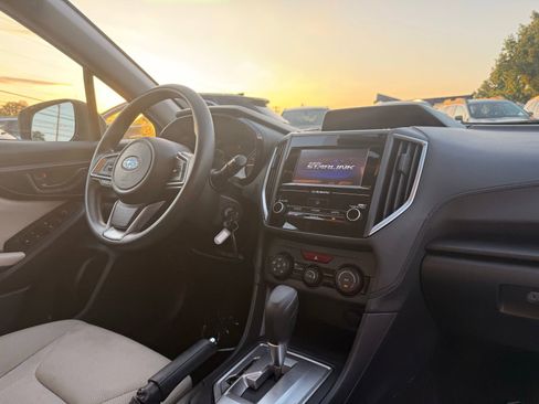 Used 2018 Subaru Impreza 2.0i AWD/4WD image 33