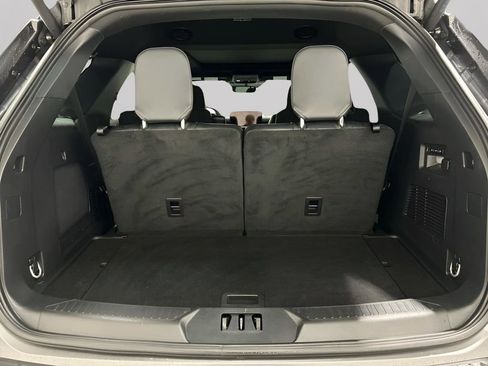 Certified 2025 Ford Explorer ST image 32