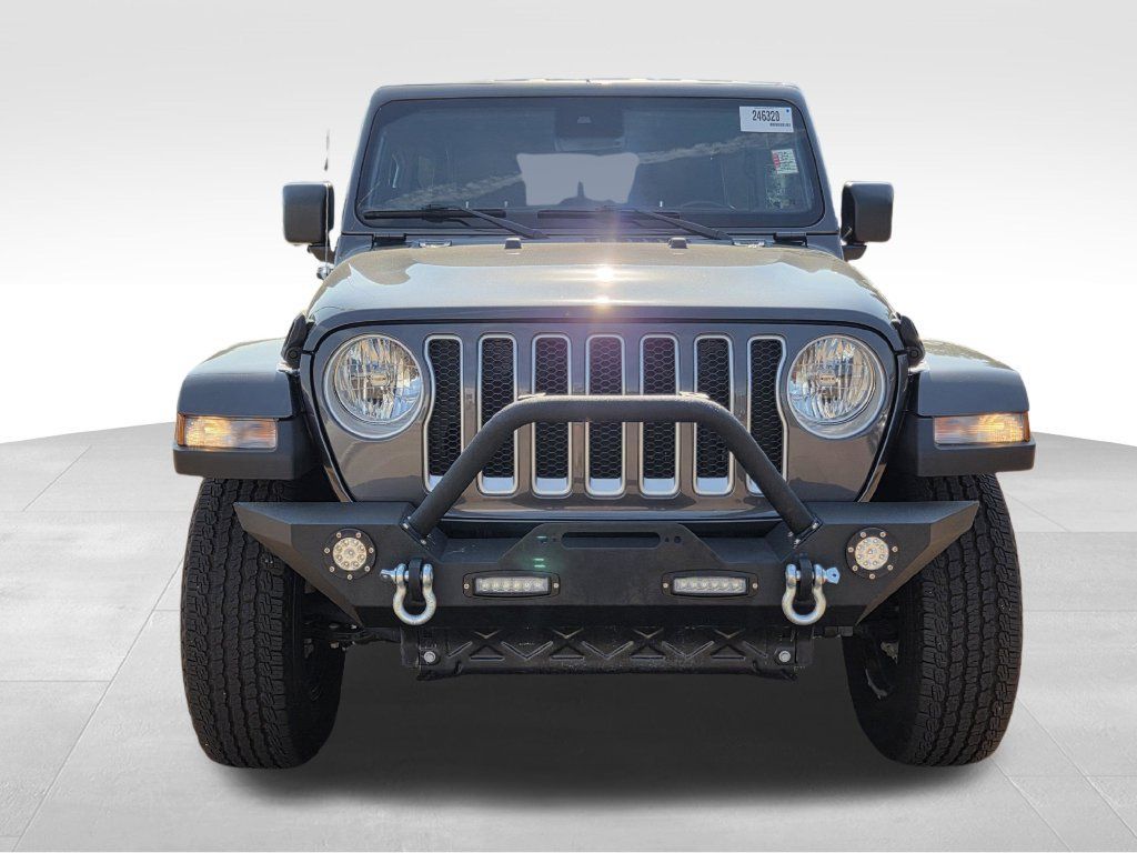 Used 2022 Jeep Wrangler Unlimited Sahara w/ Cold Weather Group AWD/4WD image 3