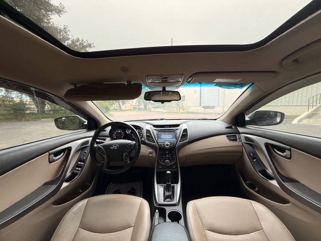 Used 2015 Hyundai Elantra Limited w/ Option Group 05 FWD image 14