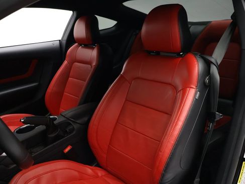 Used 2021 Ford Mustang GT Premium w/ Equipment Group 401A image 13