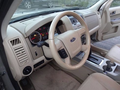 Used 2012 Ford Escape XLT image 18