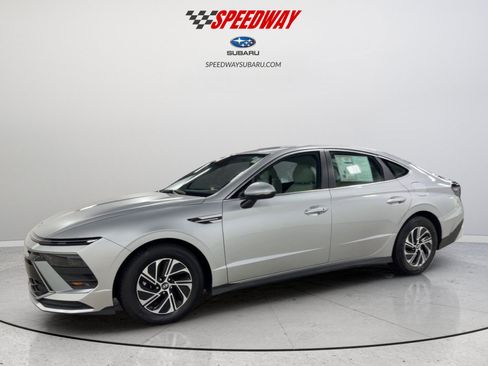 Used 2026 Hyundai Sonata Blue FWD image 11