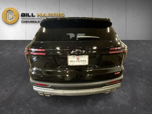 New 2026 Chevrolet Traverse Z71 w/ Driver Confidence Package AWD/4WD image 12