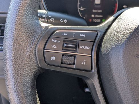 Used 2023 Honda CR-V LX image 17