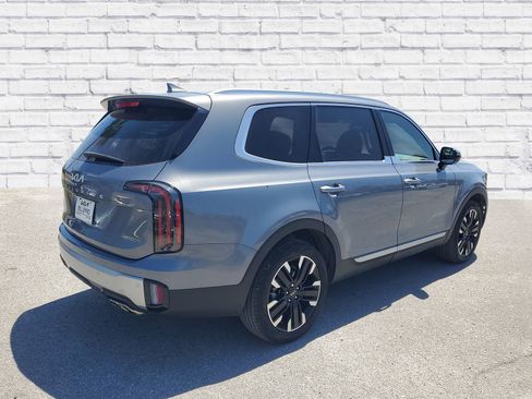 Used 2023 Kia Telluride SX image 4