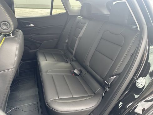 New 2025 Chevrolet Trax ACTIV w/ Sunroof Package image 25