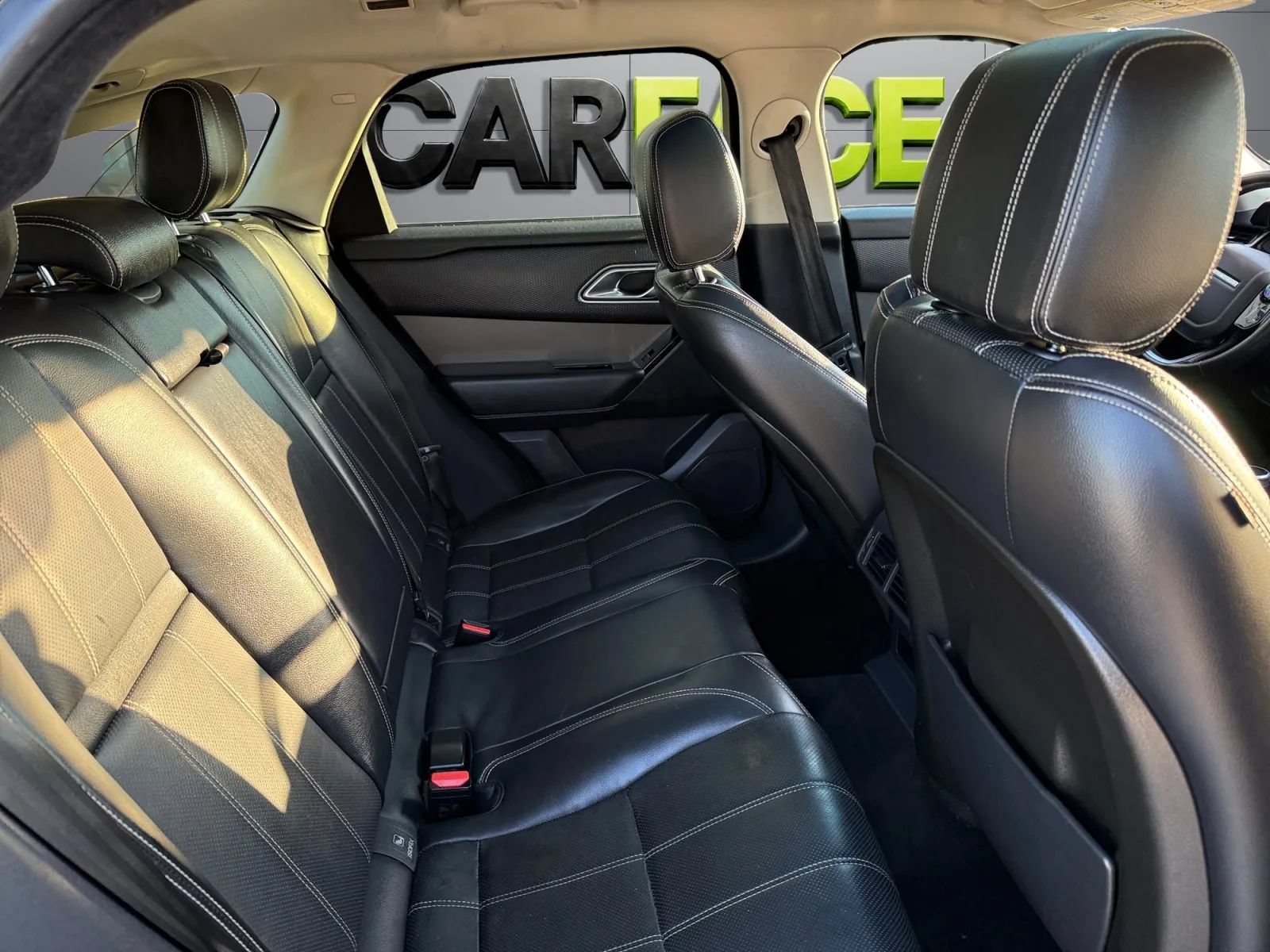Used 2020 Land Rover Range Rover Velar S AWD/4WD image 21