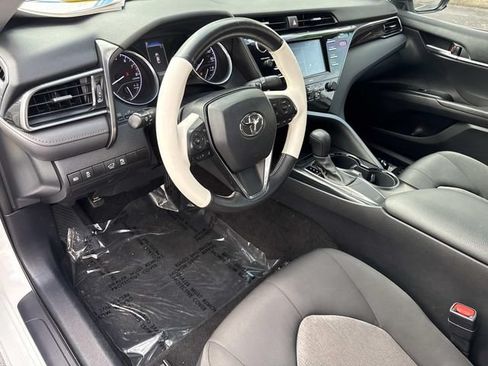 Used 2020 Toyota Camry LE FWD image 21