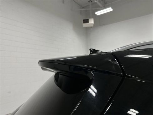 Used 2024 Kia Sorento S image 24