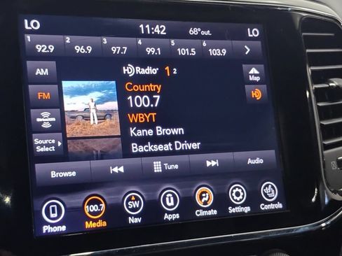 Used 2021 Jeep Grand Cherokee Laredo X AWD/4WD image 37