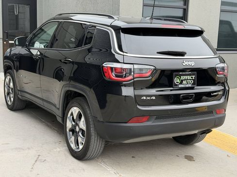 Used 2018 Jeep Compass Limited w/ Navigation Group AWD/4WD image 8