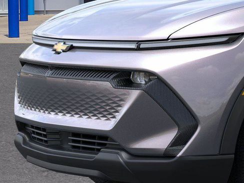New 2026 Chevrolet Equinox EV LT image 13