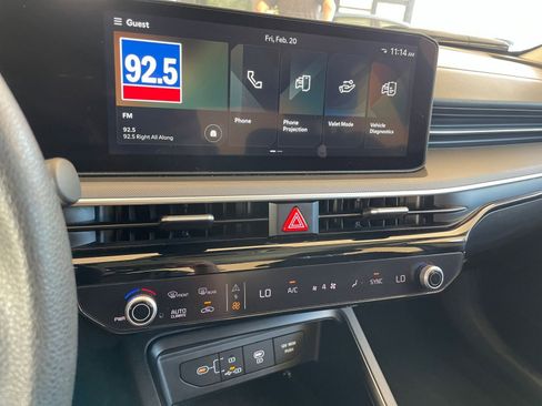 Used 2025 Kia K5 LXS image 17