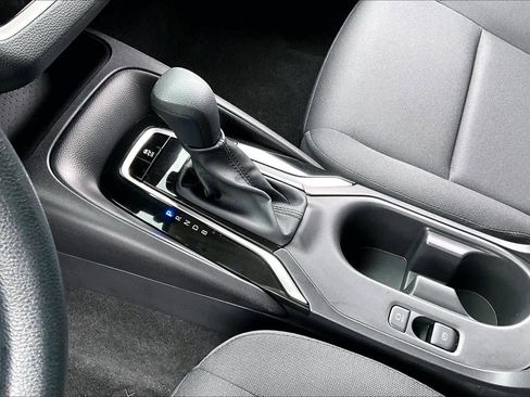 Used 2025 Toyota Corolla LE image 15